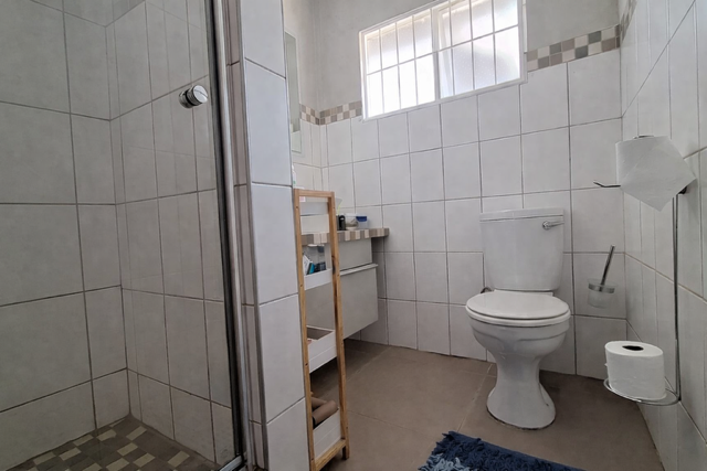 2 Bedroom Property for Sale in Langenhovenpark Free State